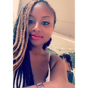 Meet your Posher, Rachel